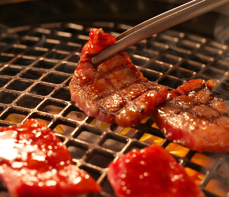 お肉焼く